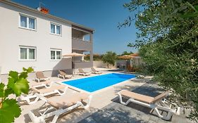 Apartments Medulin 2217