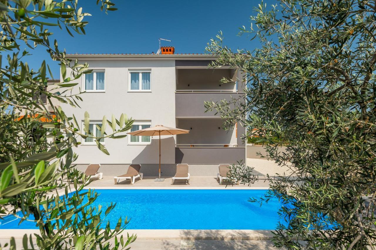 Apartments Medulin 2217 Exterior photo